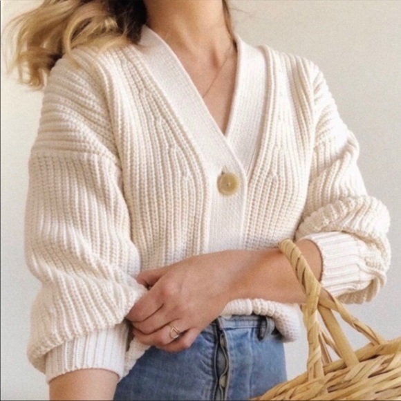 Everlane Sweaters - Everlane The Texture Ivory Knit Crop Cardigan M